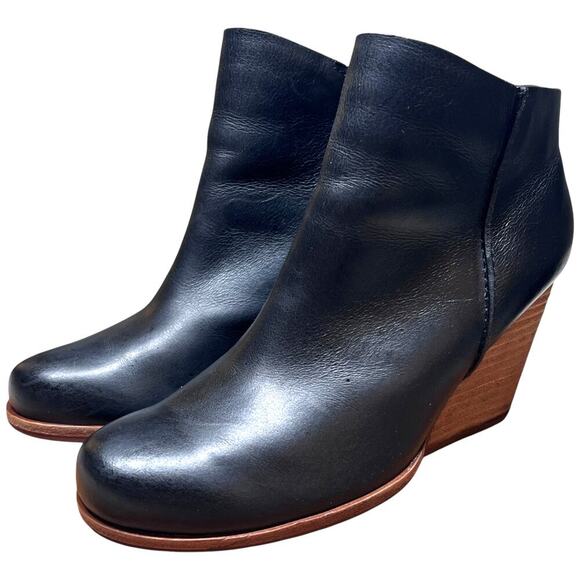 KORK-EASE Natalya Women's Size 7.5 Black Ankle Boots Soft Leather Zip Up Comfort - Picture 2 of 12